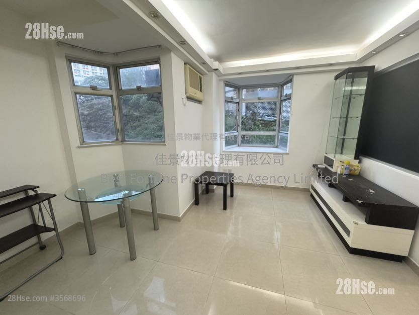 Smithfield Terrace Rental 3 Bedrooms , 2 Bathrooms 452 ft² ( 42.0 m² )