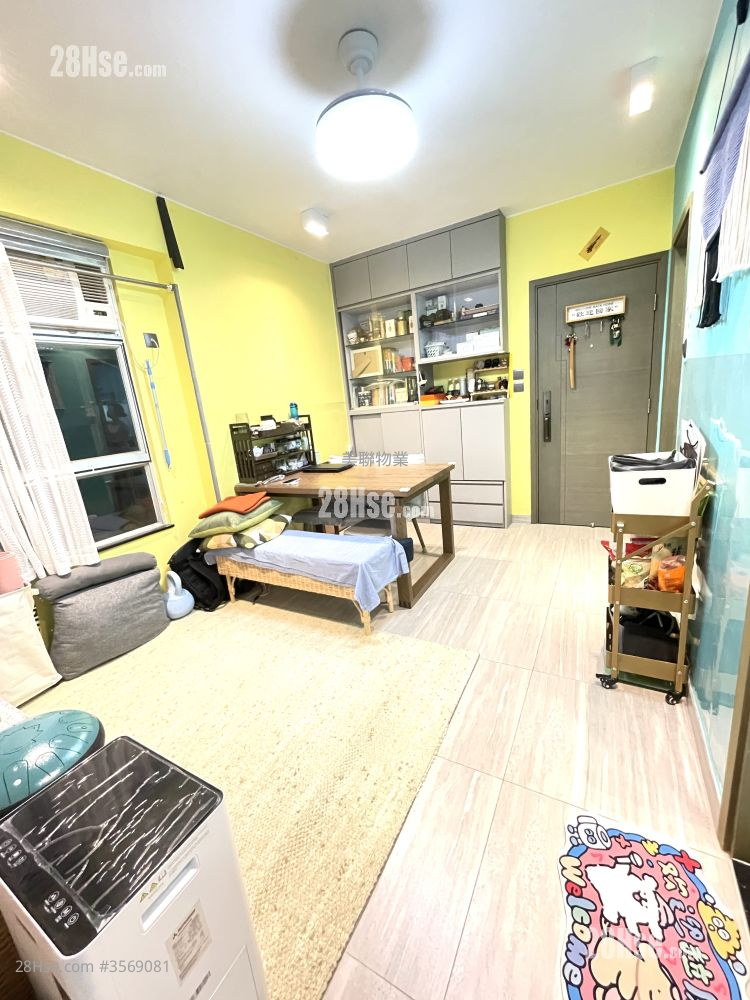 Cheerful Park Sell 2 Bedrooms 378 ft² ( 35.1 m² )