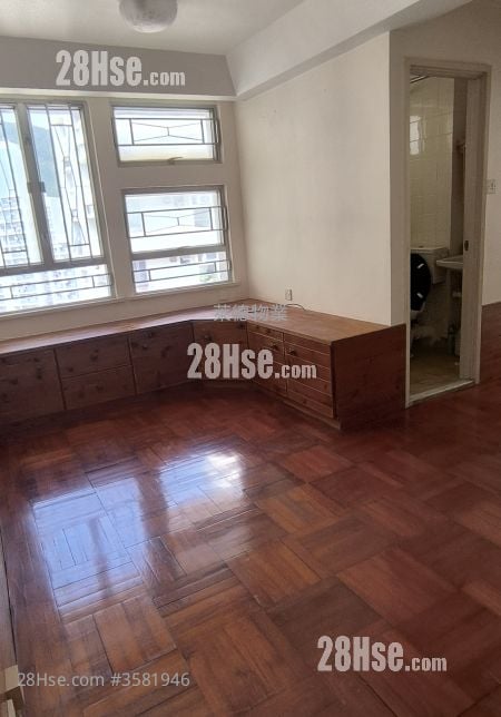 King Shan Court Sell 2 Bedrooms , 1 Bathroom 434 ft² ( 40.3 m² )