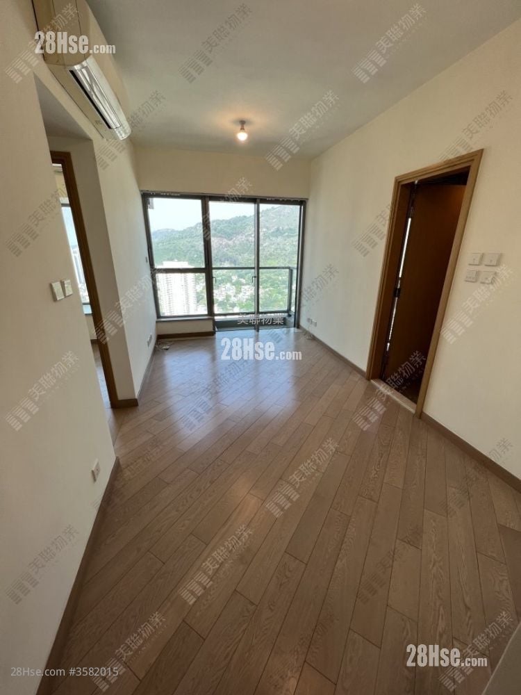 Century Gateway Sell 2 Bedrooms , 1 Bathroom 483 ft² ( 44.9 m² )