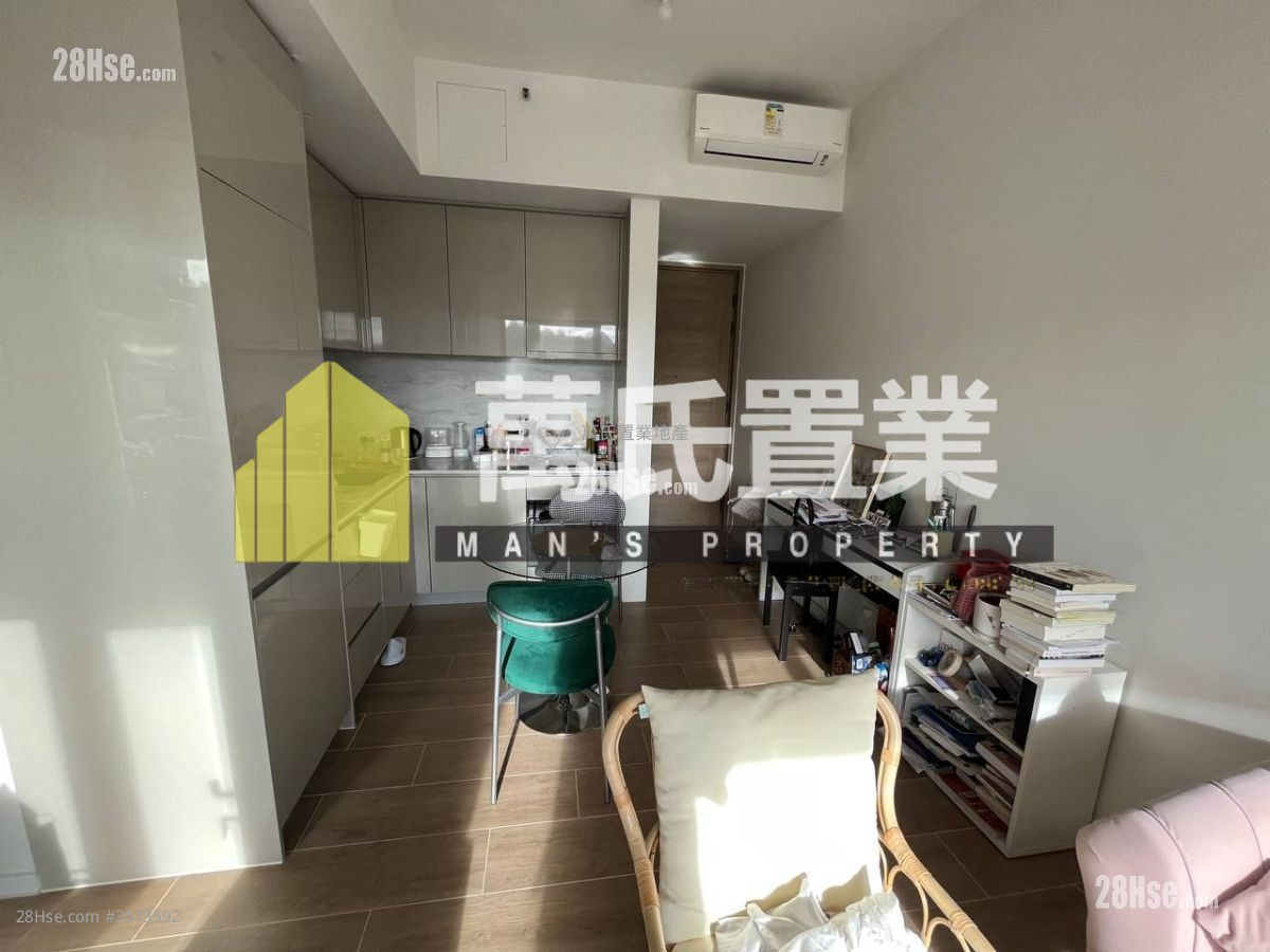 Oma Oma Rental 2 Bedrooms , 1 Bathroom 464 ft² ( 43.1 m² )