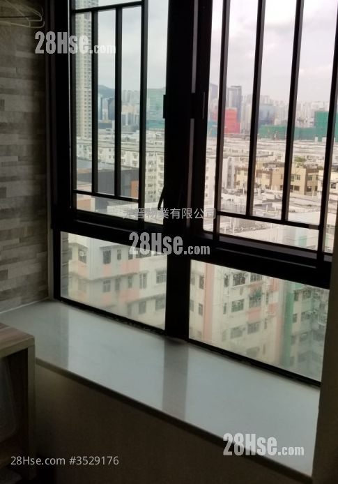Besthing Garden Sell 2 Bedrooms , 1 Bathroom 244 ft² ( 22.7 m² )