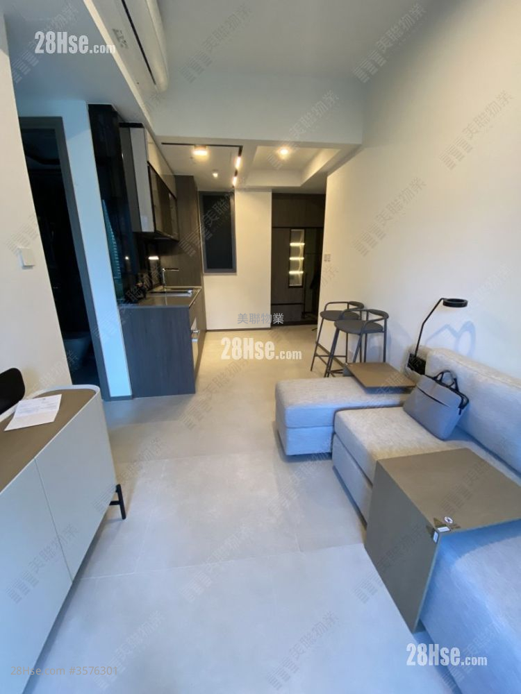 Cullinan Sky Sell 2 Bedrooms 460 ft² ( 42.7 m² )