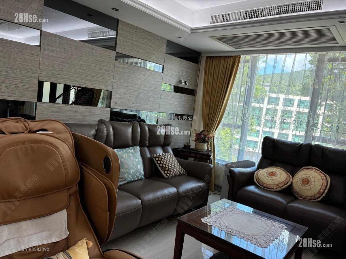 Forest Hill Sell 3 Bedrooms , 2 Bathrooms 1,551 ft² ( 144.1 m² )