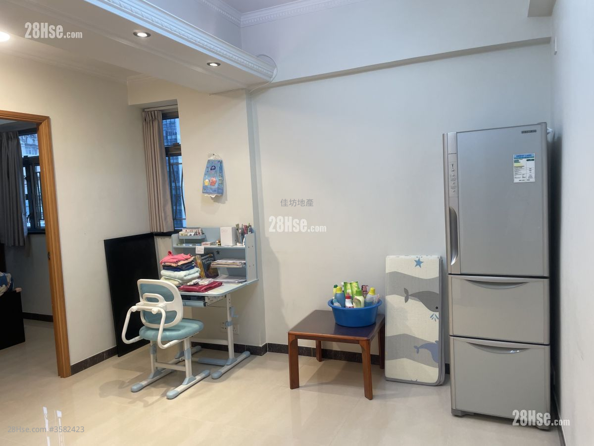 Kiu Kwan Mansion Rental 3 Bedrooms , 1 Bathroom 401 ft² ( 37.3 m² )