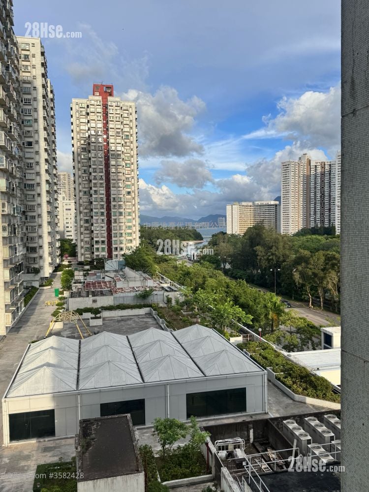 Tai Po Centre Sell 2 Bedrooms 299 ft² ( 27.8 m² )