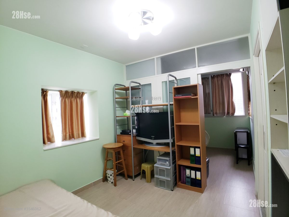 King Tai Court Sell 1 Bedroom , 1 Bathroom 293 ft² ( 27.2 m² )