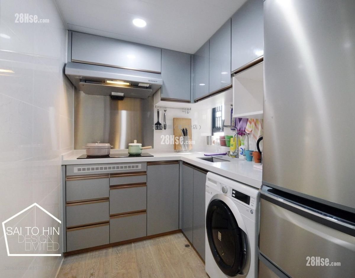 Yau Tong Centre Sell 2 Bedrooms , 1 Bathroom 475 ft² ( 44.1 m² )