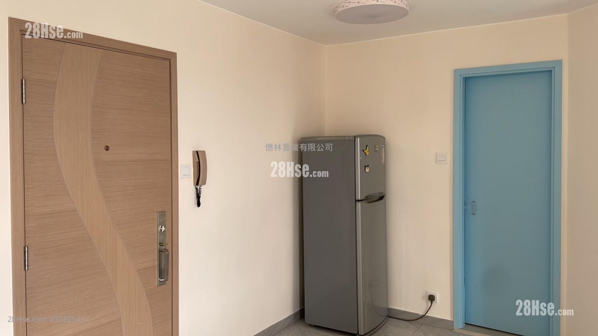 Hong Ying Court Rental 2 Bedrooms , 1 Bathroom 443 ft² ( 41.2 m² )