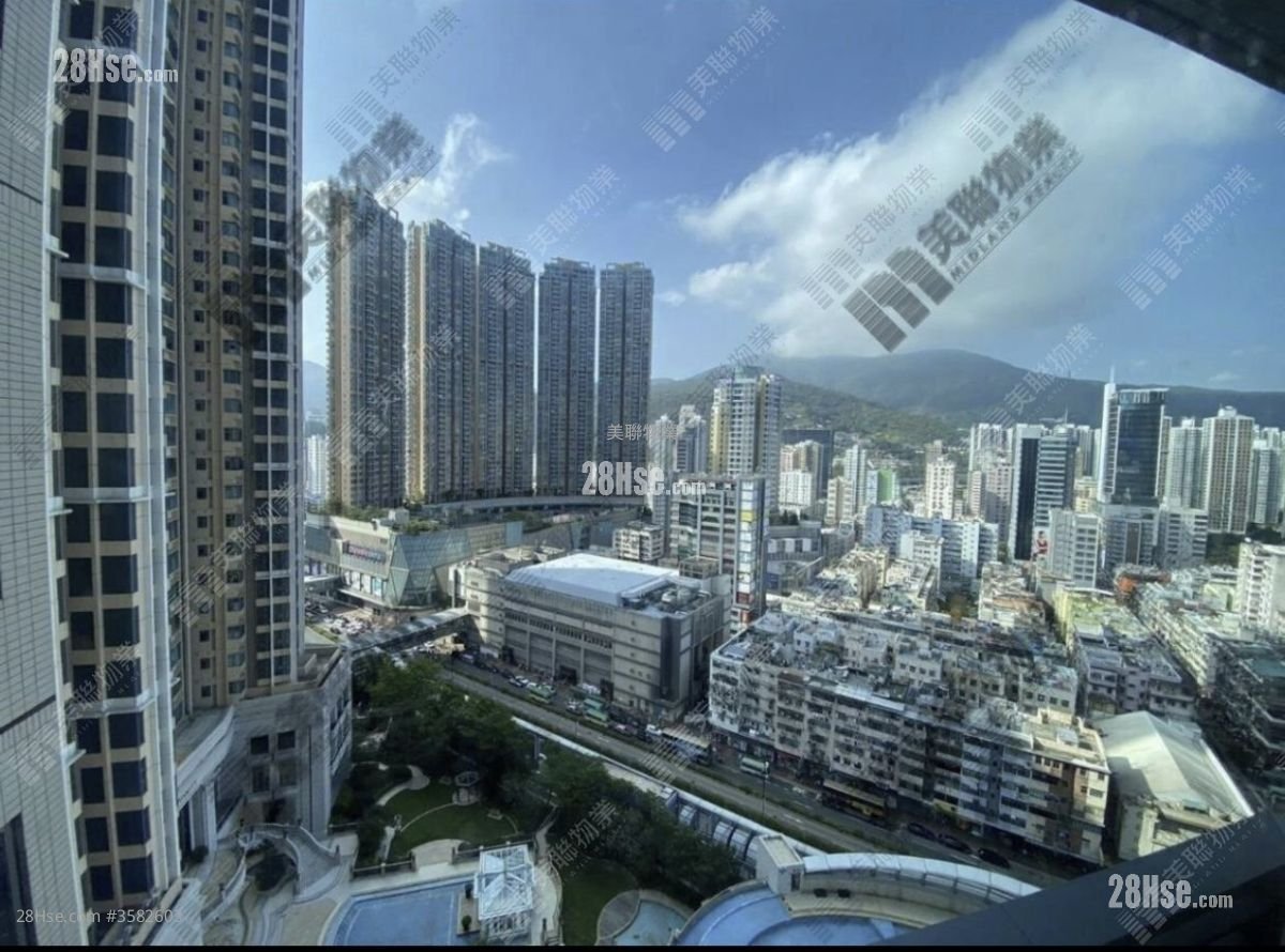 Aurora Sell 217 ft² ( 20.2 m² )