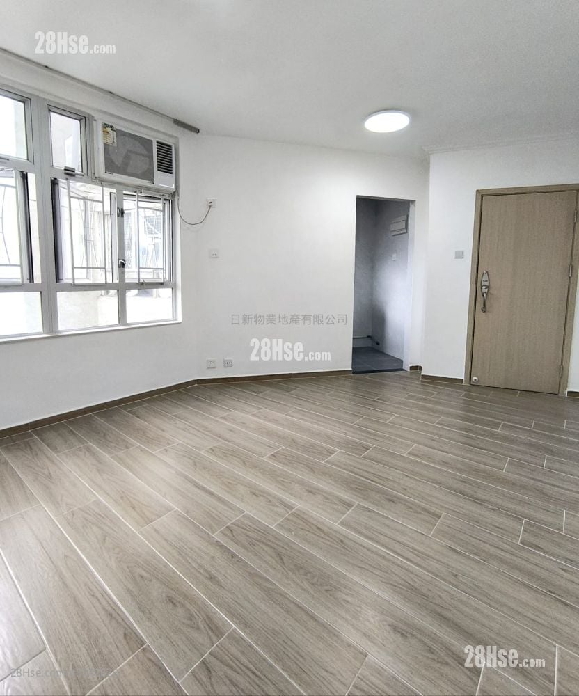Prime View Garden Rental 2 Bedrooms , 1 Bathroom 405 ft² ( 37.6 m² )