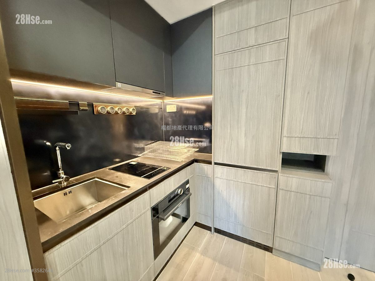 Phoenext Rental 2 Bedrooms , 1 Bathroom 350 ft² ( 32.5 m² )
