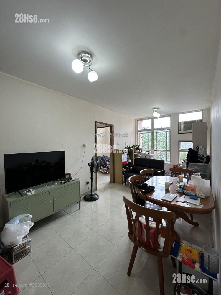 Cheong Shing Court Sell 3 Bedrooms , 2 Bathrooms 650 ft² ( 60.4 m² )
