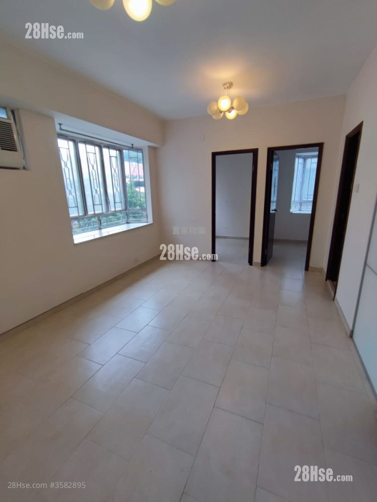 Hamden Court Sell 481 ft² ( 44.7 m² )