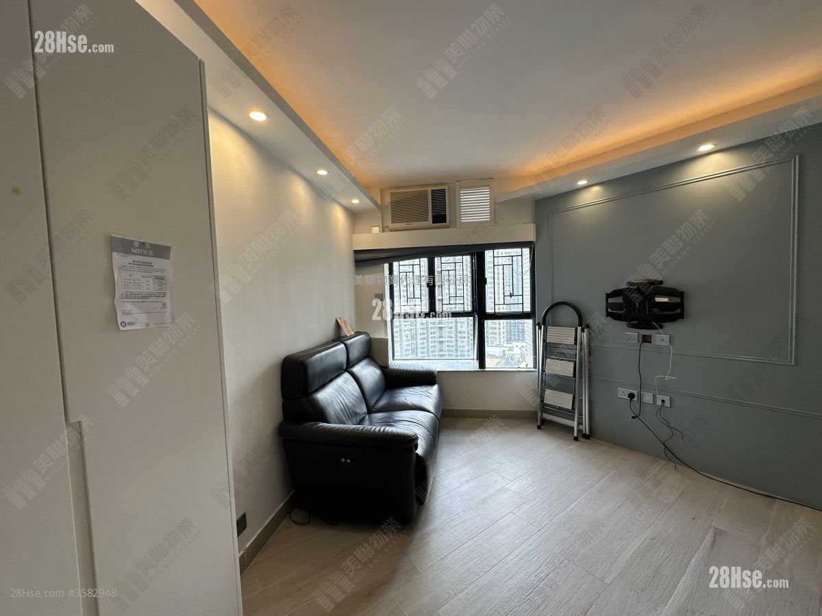 Park Belvedere Sell 2 Bedrooms 475 ft² ( 44.1 m² )