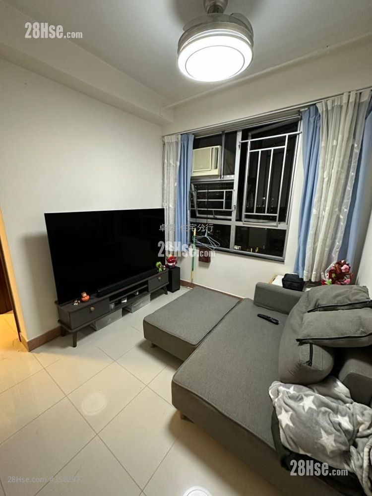 Victory Garden Sell 2 Bedrooms , 1 Bathroom 326 ft² ( 30.3 m² )
