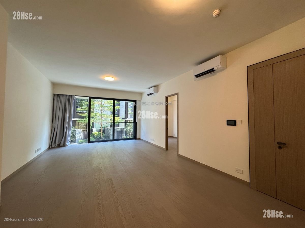 Villa Lucca Rental 4 Bedrooms , 3 Bathrooms 1,477 ft² ( 137.2 m² )