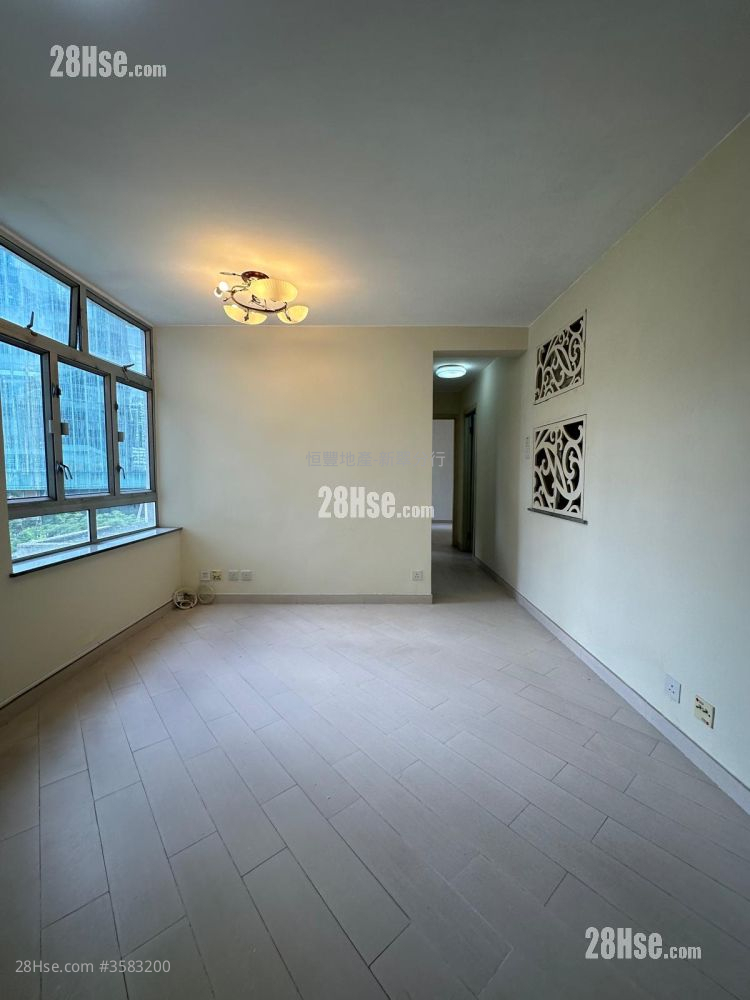 New Jade Garden Sell 3 Bedrooms , 1 Bathroom 510 ft² ( 47.4 m² )
