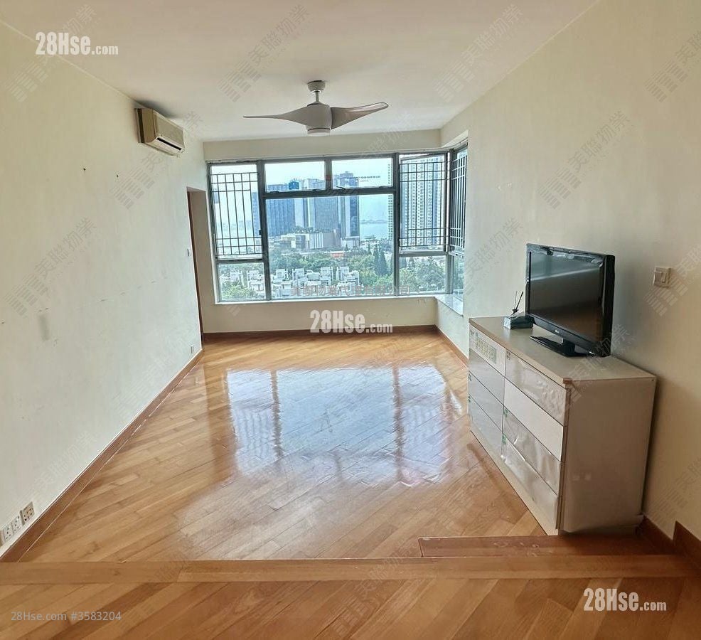 Coastal Skyline Sell 3 Bedrooms 912 ft² ( 84.7 m² )