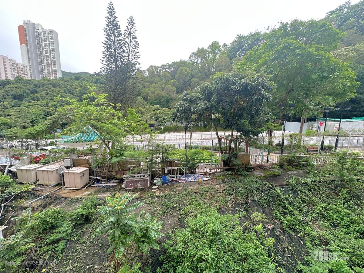 Moon Wah House Sell Studio , 1 Bathroom 322 ft² ( 29.9 m² )