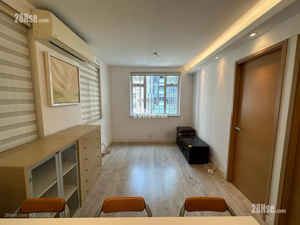 Viking Garden Sell 2 Bedrooms , 1 Bathroom 449 ft² ( 41.7 m² )