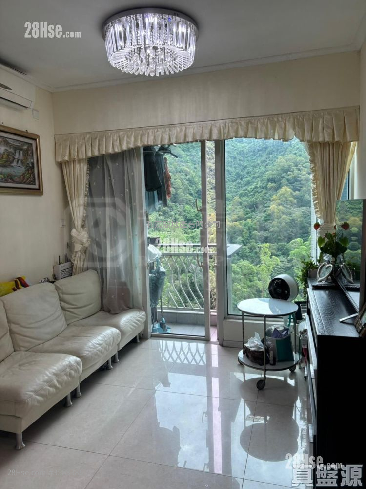 The Beaumount Rental 3 Bedrooms , 2 Bathrooms 694 ft² ( 64.5 m² )