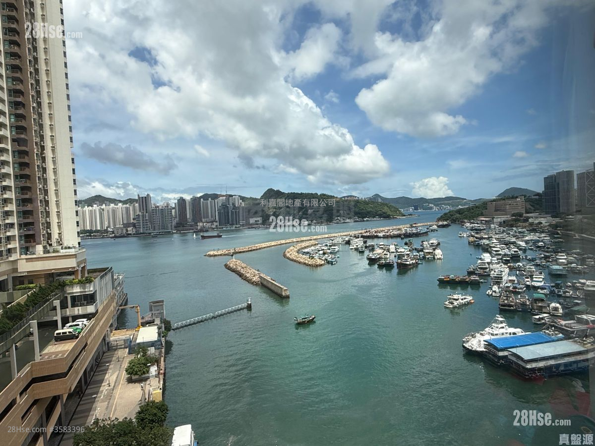 Les Saisons Sell 3 Bedrooms 738 ft² ( 68.6 m² )