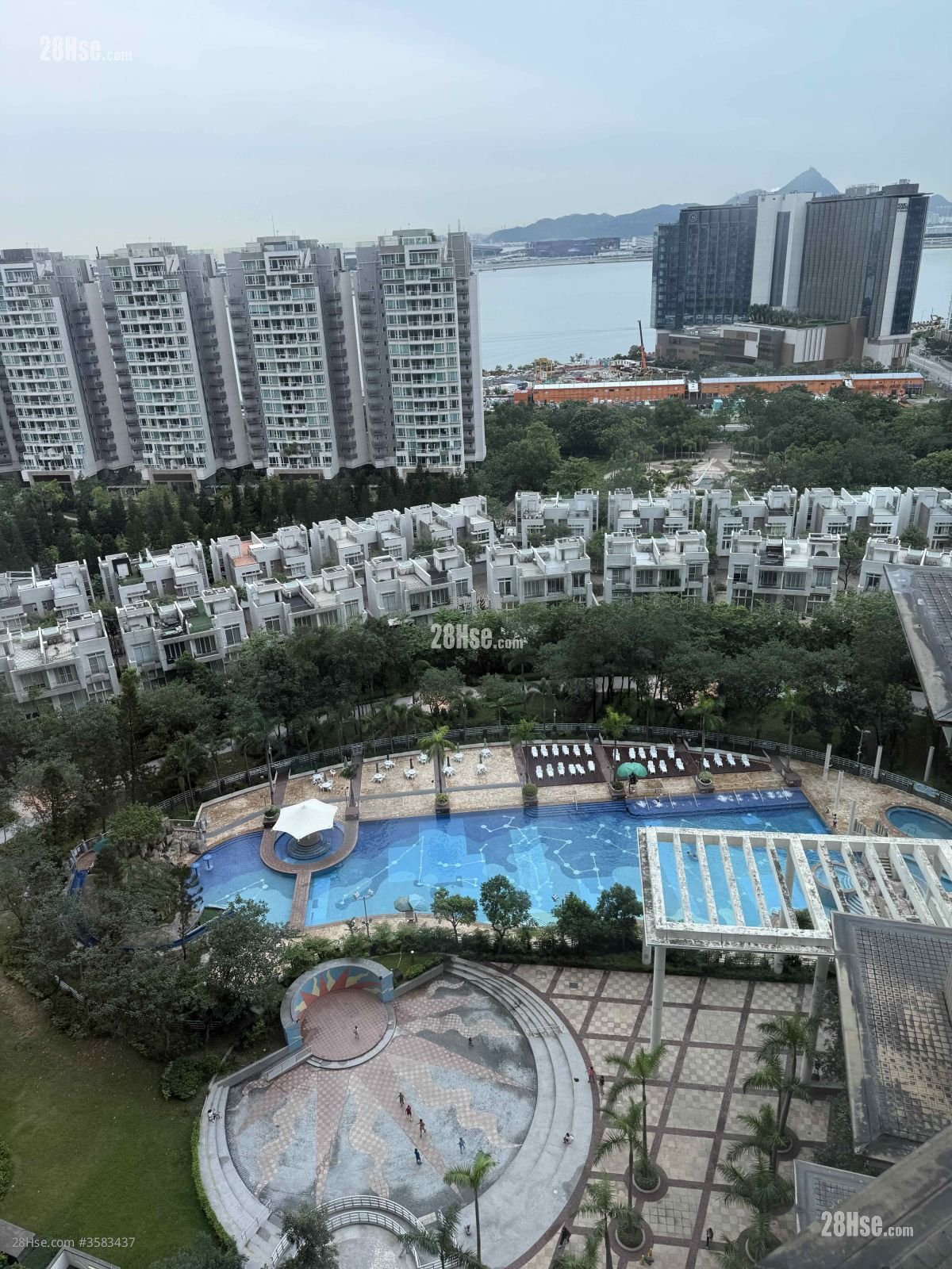 Coastal Skyline Rental 2 Bedrooms , 2 Bathrooms 874 ft² ( 81.2 m² )