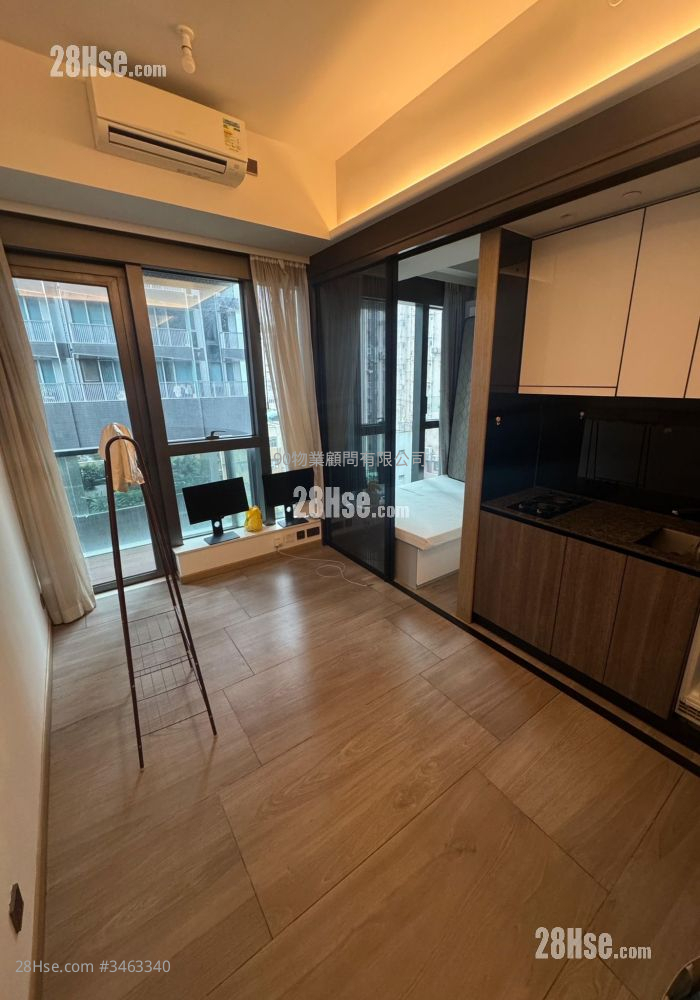 Two Artlane Sell 252 ft² ( 23.4 m² )