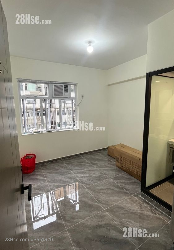 Pearl City Mansion Rental Studio , 1 Bathroom 180 ft² ( 16.7 m² ) Pearl City Mansion Rental Studio , 1 Bathroom 180 ft² ( 16.7 m² )