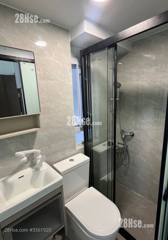 Pearl City Mansion Rental Studio , 1 Bathroom 180 ft² ( 16.7 m² ) Pearl City Mansion Rental Studio , 1 Bathroom 180 ft² ( 16.7 m² )
