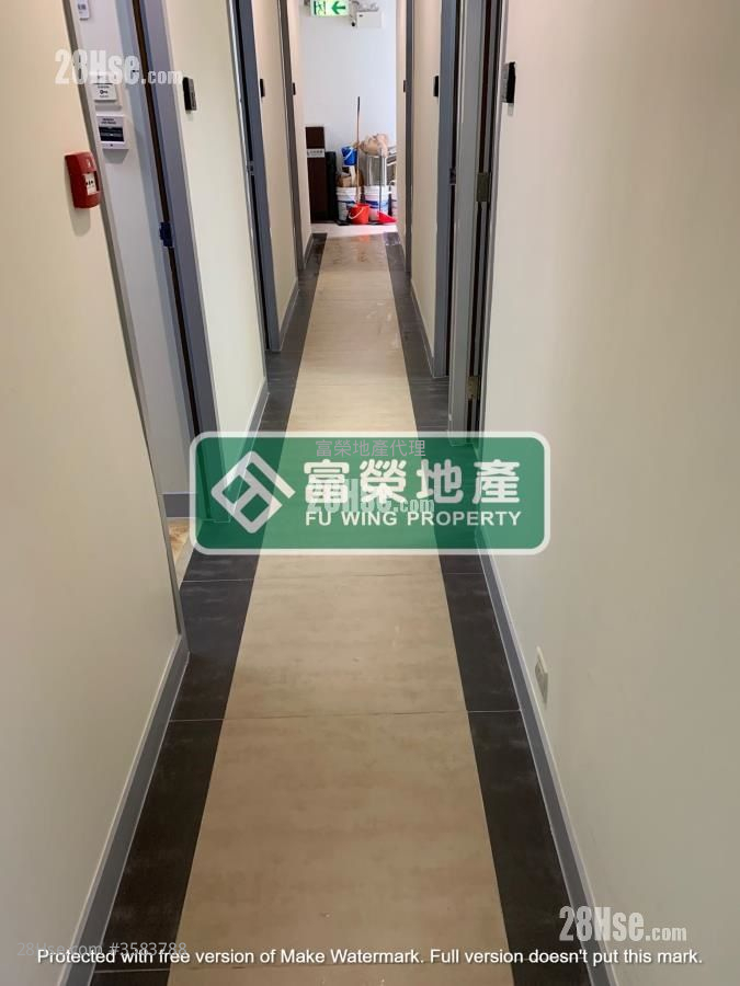 Kim Tak Building Rental 5+ Bedrooms , 5+ Bathrooms 709 ft² ( 65.9 m² )