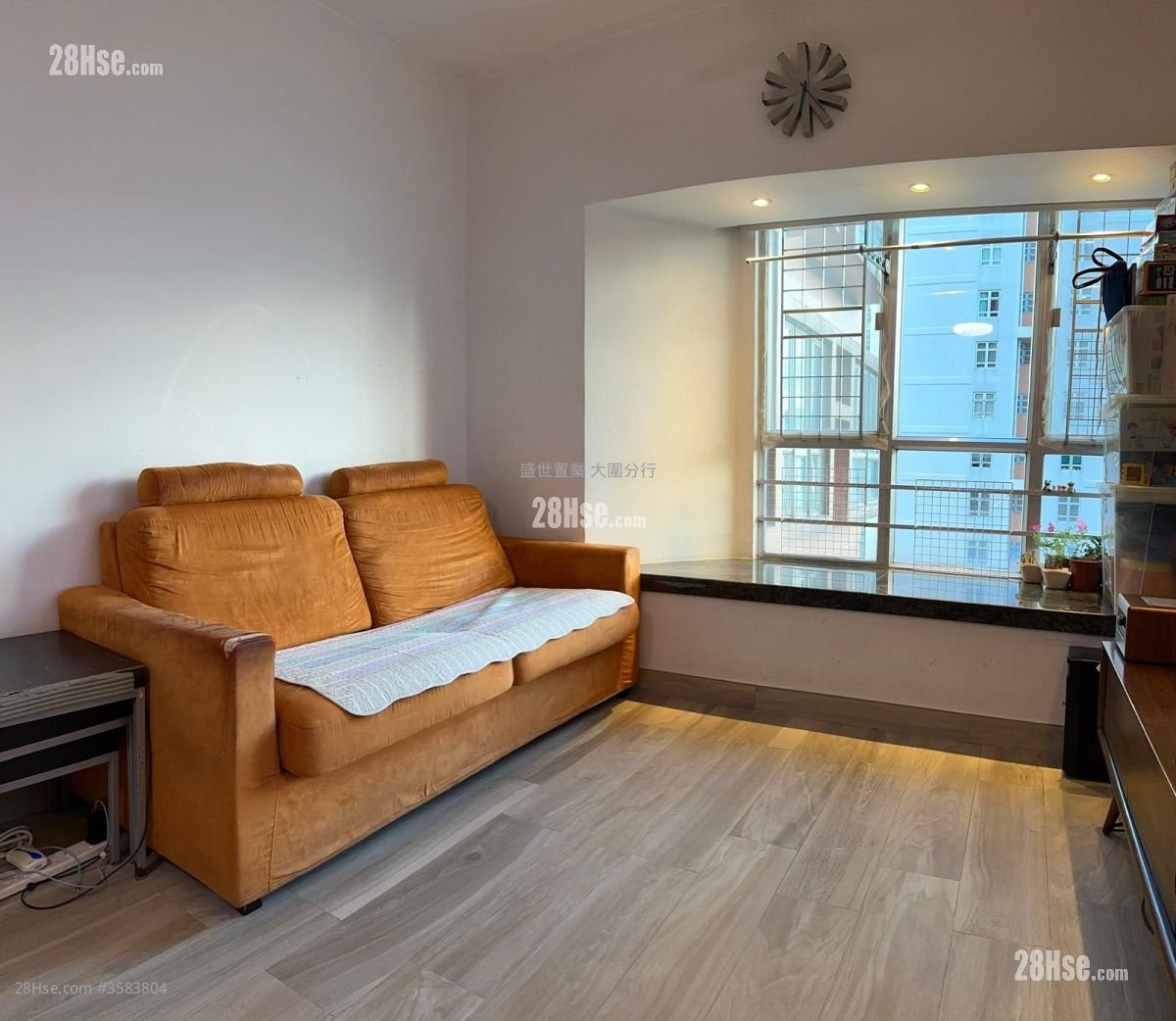 Park View Garden Sell 3 Bedrooms , 2 Bathrooms 662 ft² ( 61.5 m² )