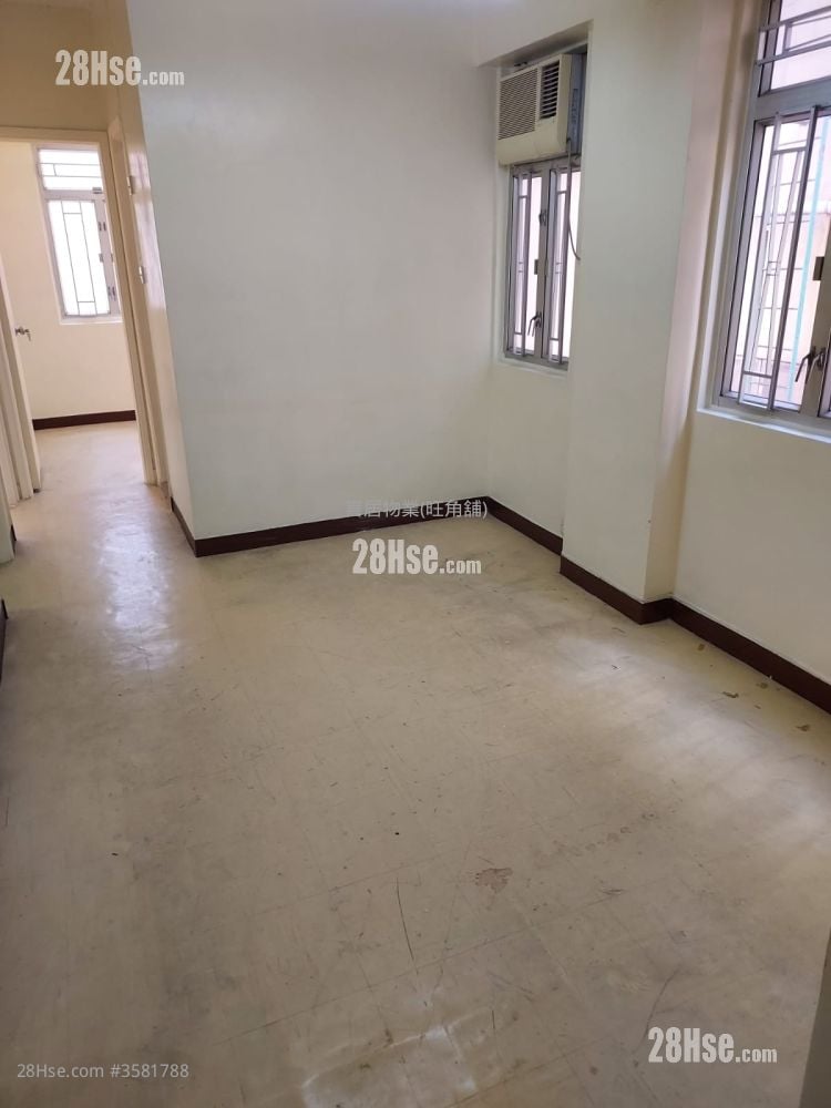 Foon Lok Building Rental 3 Bedrooms , 1 Bathroom 443 ft² ( 41.2 m² )