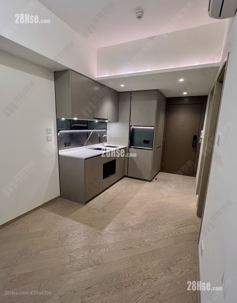 Regency Bay Sell 1 Bedroom 299 ft² ( 27.8 m² )