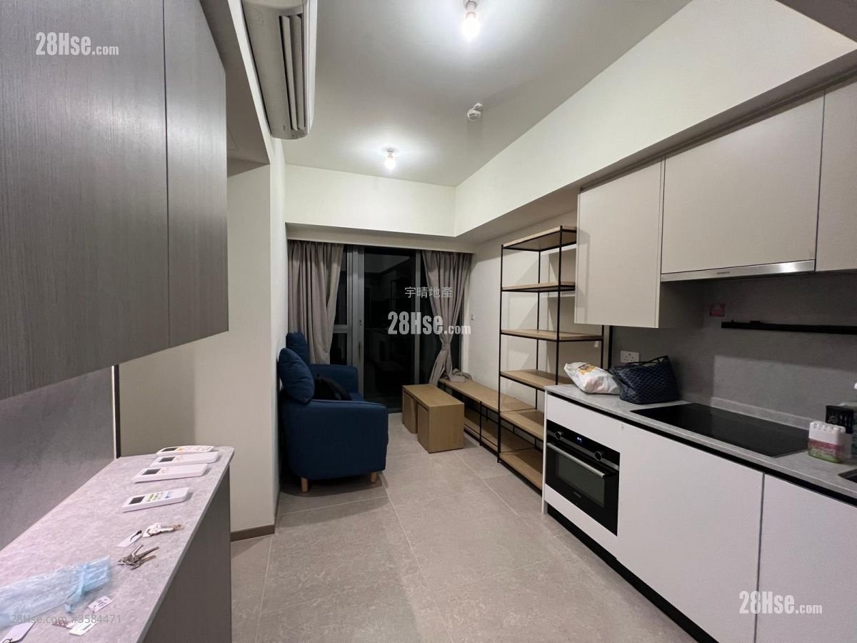 Novo Land Rental 2 Bedrooms , 1 Bathroom 424 ft² ( 39.4 m² )