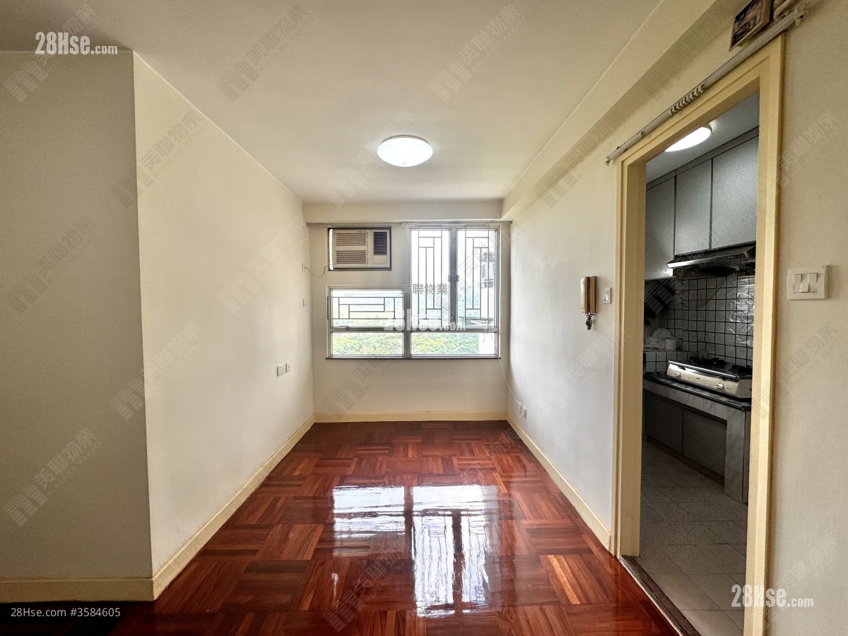 Wing Fok Centre Sell 2 Bedrooms 431 ft² ( 40.0 m² )