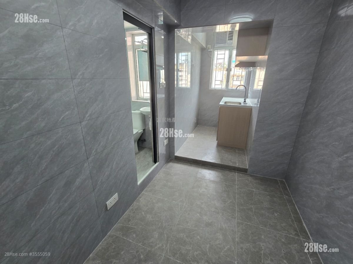 Lung Wa Building Rental Studio , 1 Bathroom 150 ft² ( 13.9 m² )
