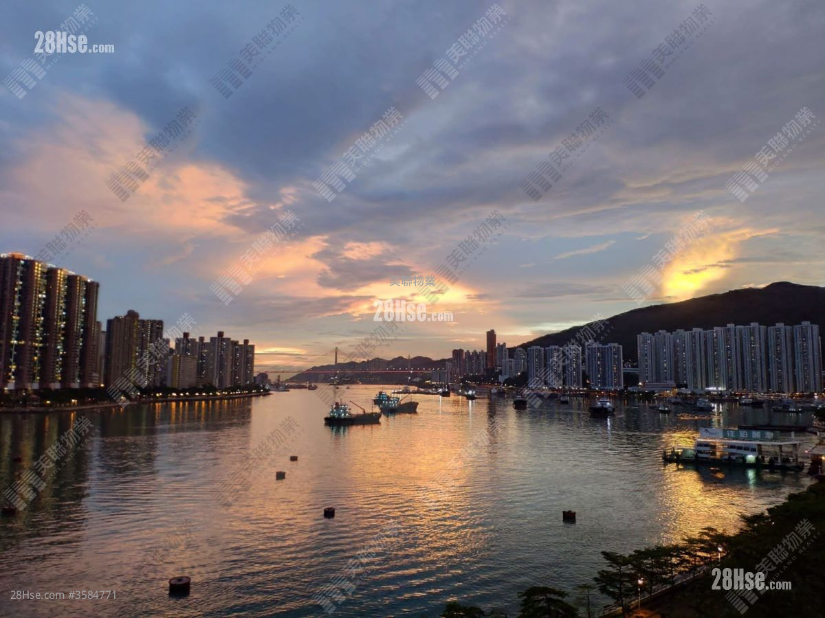 The Pavilia Bay Sell 3 Bedrooms , 2 Bathrooms 874 ft² ( 81.2 m² )