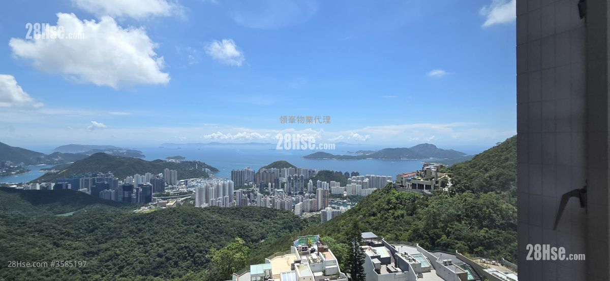 La Hacienda Rental 3 Bedrooms , 3 Bathrooms 2,549 ft² ( 236.8 m² )