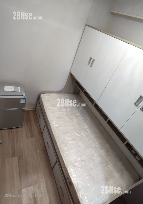 Far East Mansion Rental 90 ft² ( 8.4 m² )
