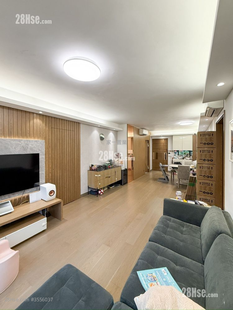 Dynasty Heights Rental 3 Bedrooms , 2 Bathrooms 955 ft² ( 88.7 m² )
