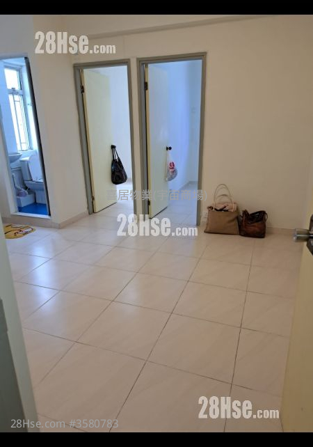 Hung Fai Building Sell 2 Bedrooms , 1 Bathroom 335 ft² ( 31.1 m² )