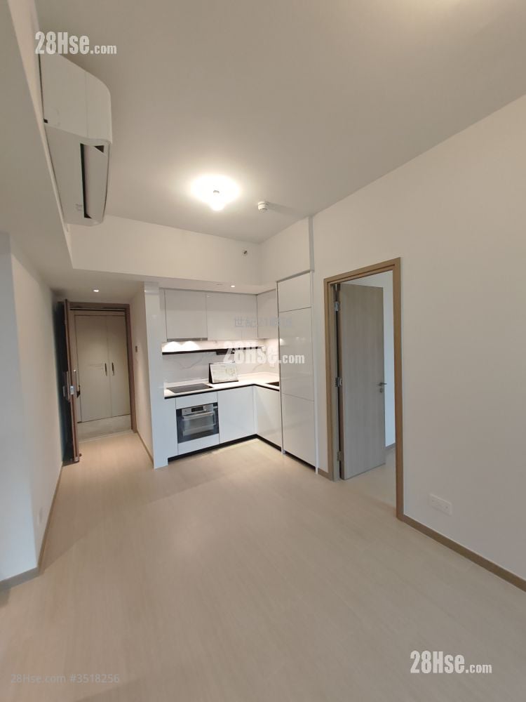 Chill Residence Rental 2 Bedrooms , 1 Bathroom 466 ft² ( 43.3 m² )