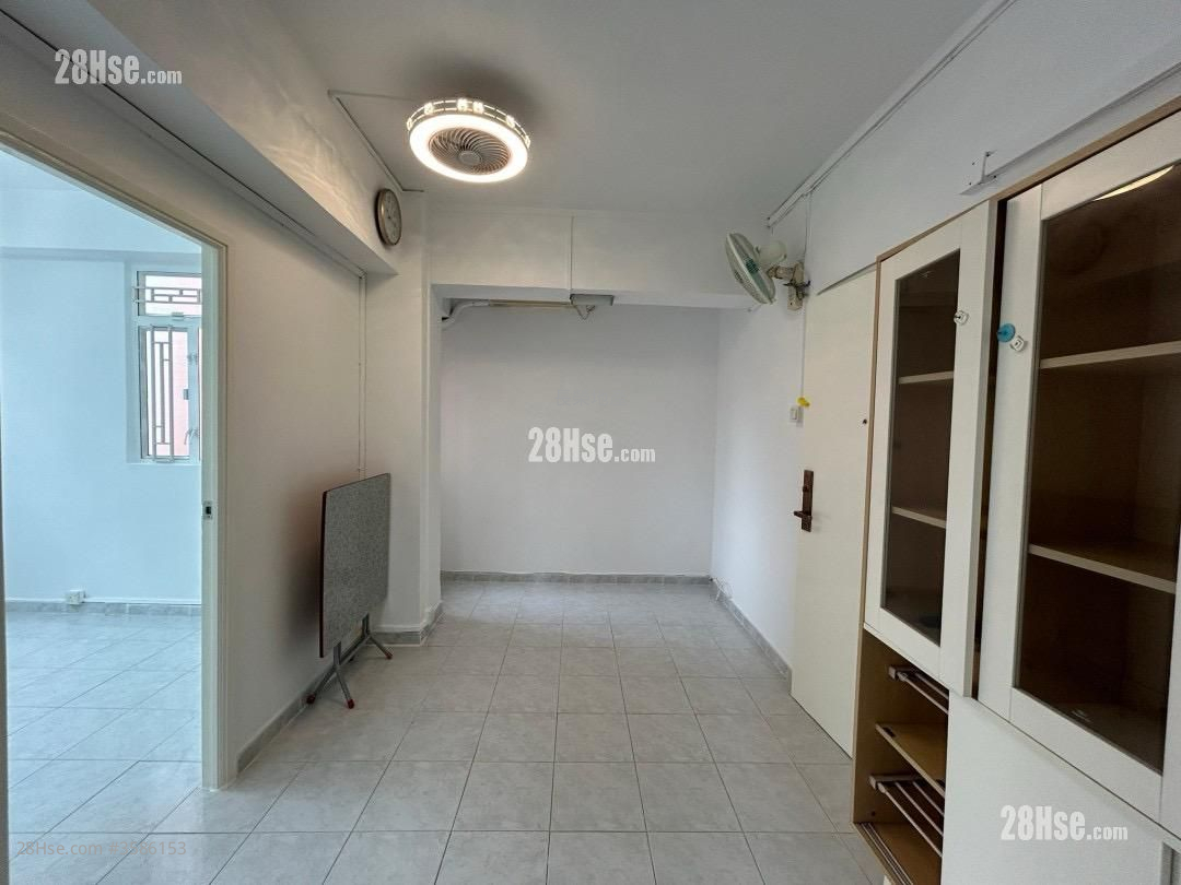 Hong Shing Building Sell 2 Bedrooms 328 ft² ( 30.5 m² )