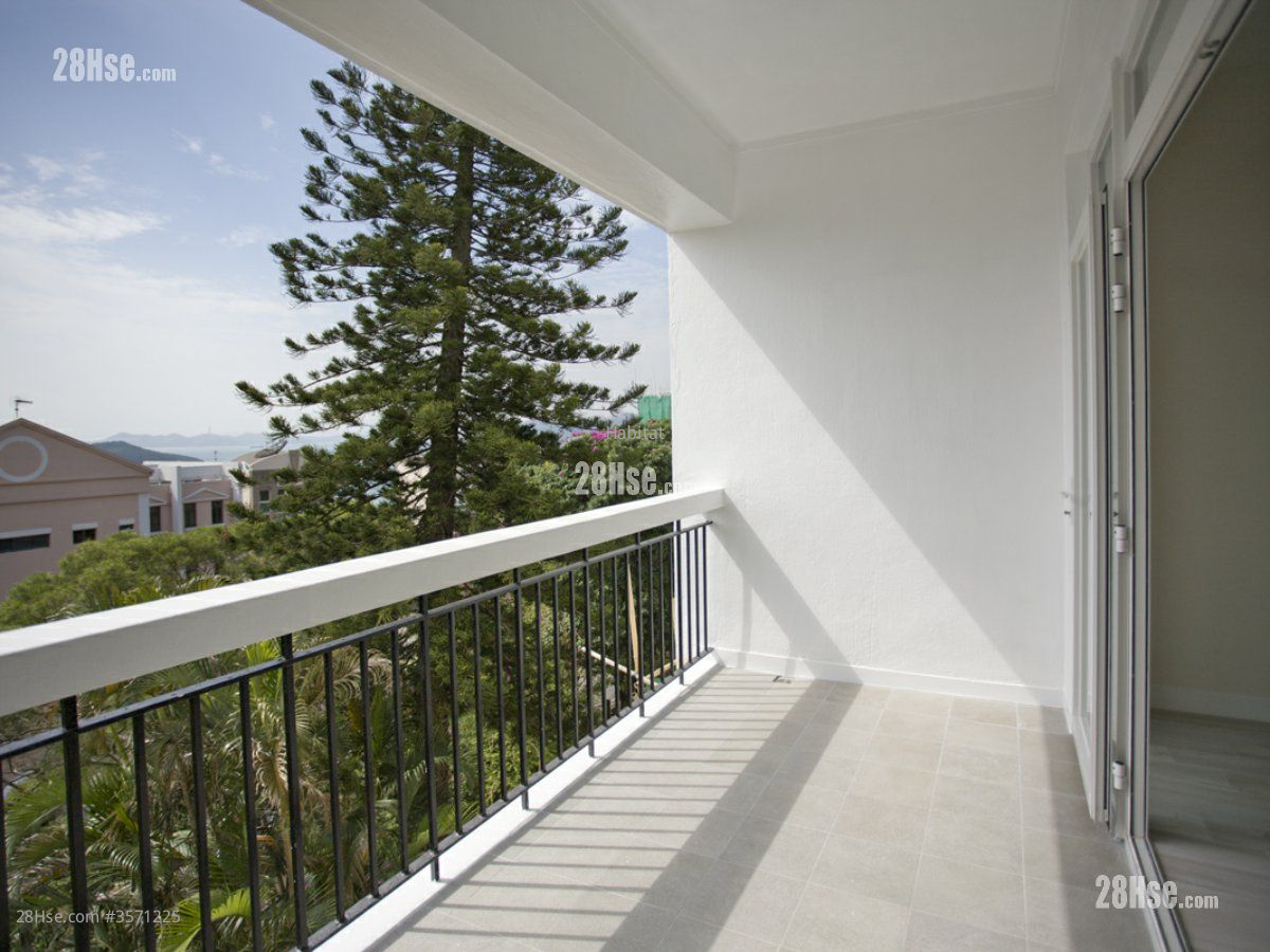 8-14 Cape Road Sell 3 Bedrooms , 2 Bathrooms 1,481 ft² ( 137.6 m² )