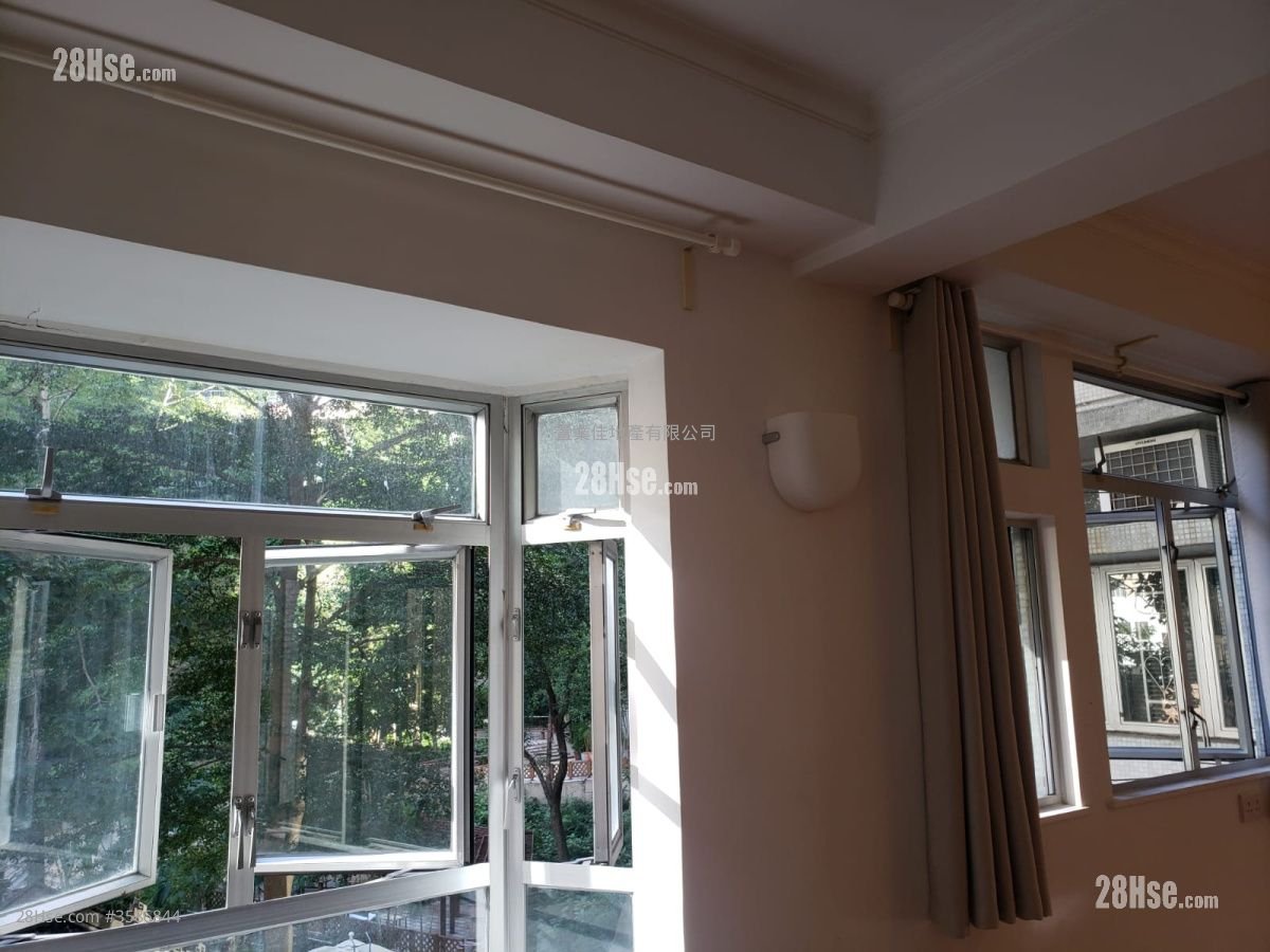 Lily Court Sell 1 Bedroom , 1 Bathroom 368 ft² ( 34.2 m² )