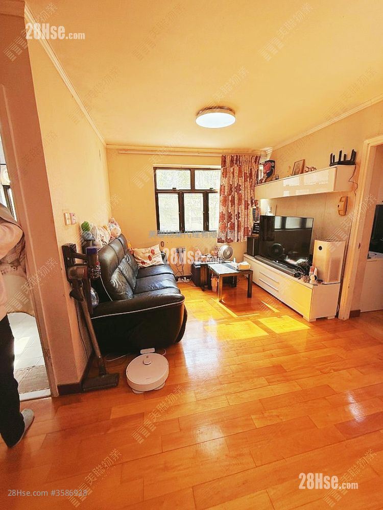 Yuk Po Court Sell 2 Bedrooms 546 ft² ( 50.7 m² )