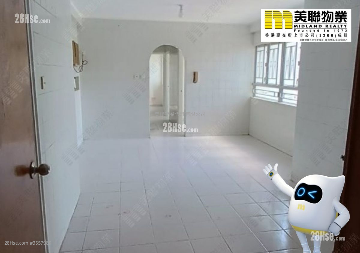 Serene Garden Sell 3 Bedrooms , 1 Bathroom 590 ft² ( 54.8 m² )