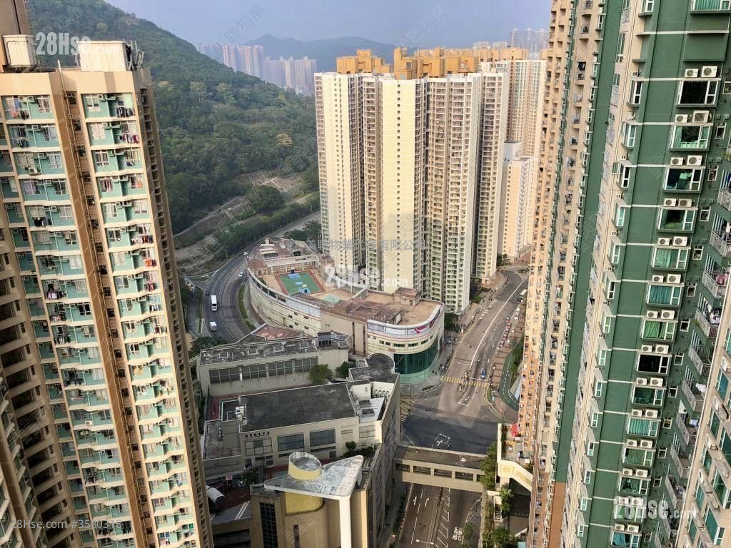 Metro Town Sell 2 Bedrooms 503 ft² ( 46.7 m² )